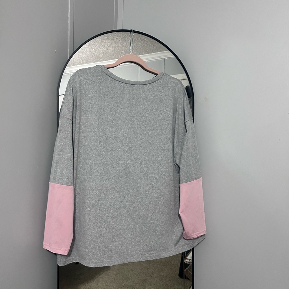 Gray and Pink Leopard Print Sequin Sweater - Picture 4 of 8